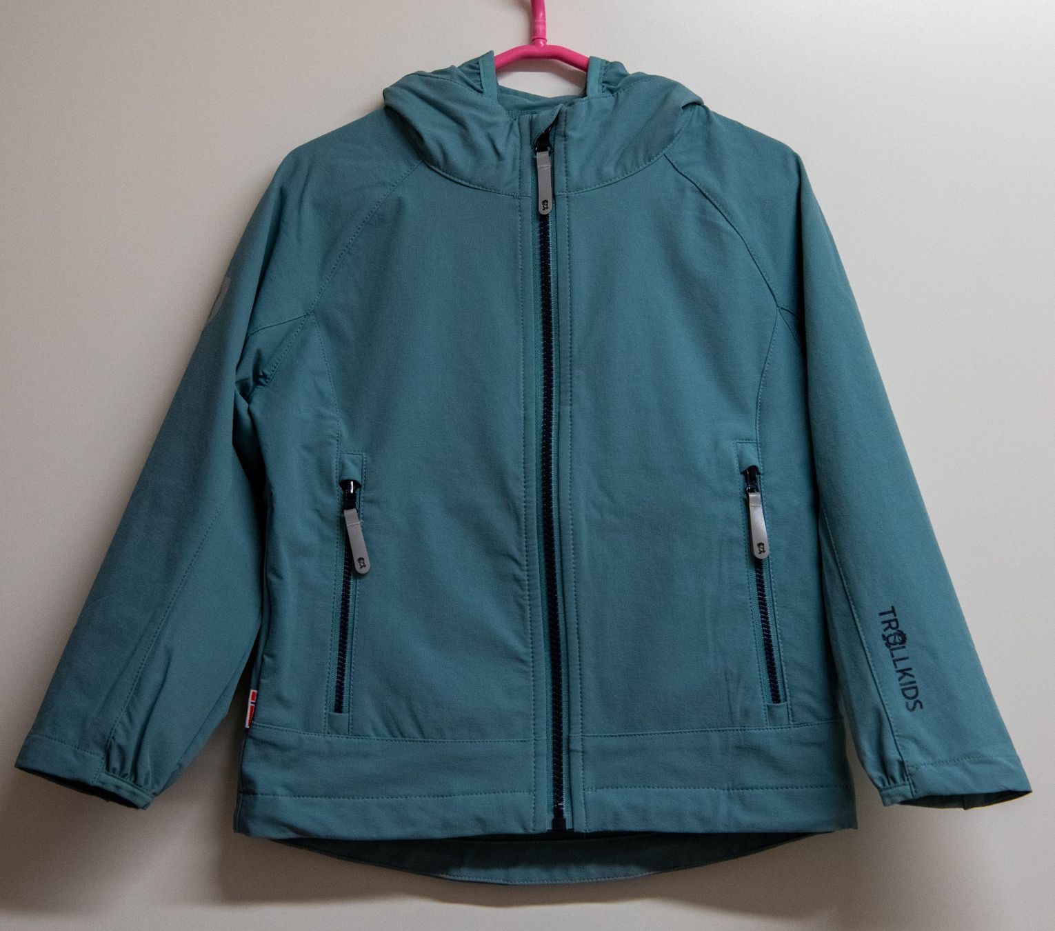 Trollkids Giacche & Cappotti: Softshelljacke von Trollkids, Gr. 110 – Nuovo (secondo la descrizione) da Meilen venduto da luca70