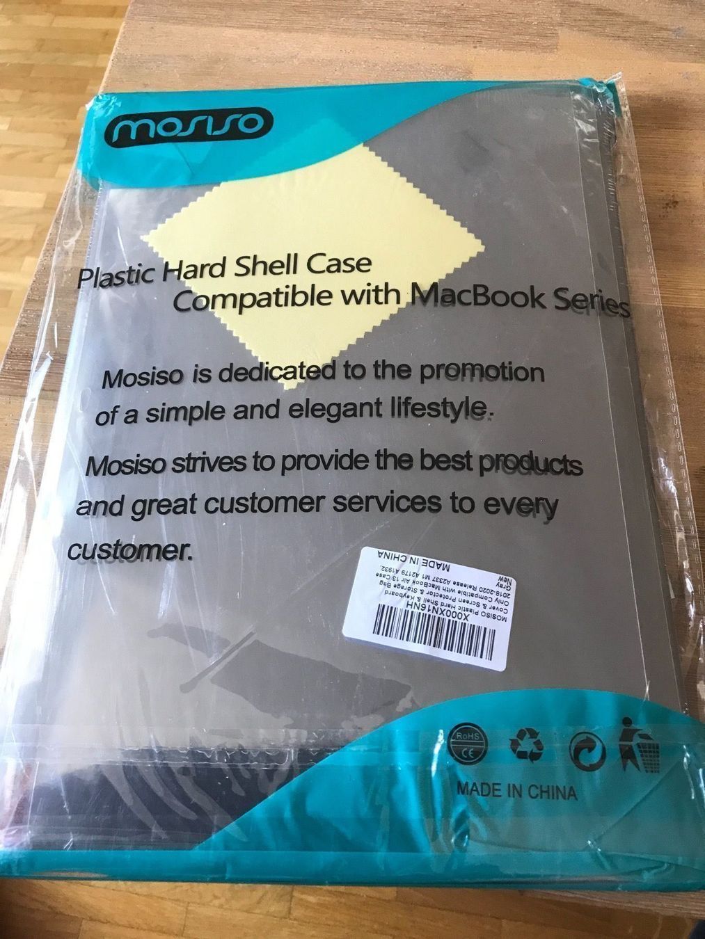 Apple Covers & Taschen: Plastik Hard Shell case für Apple Book – Neu und originalverpackt aus Rüthi (Rheintal) von Many2369