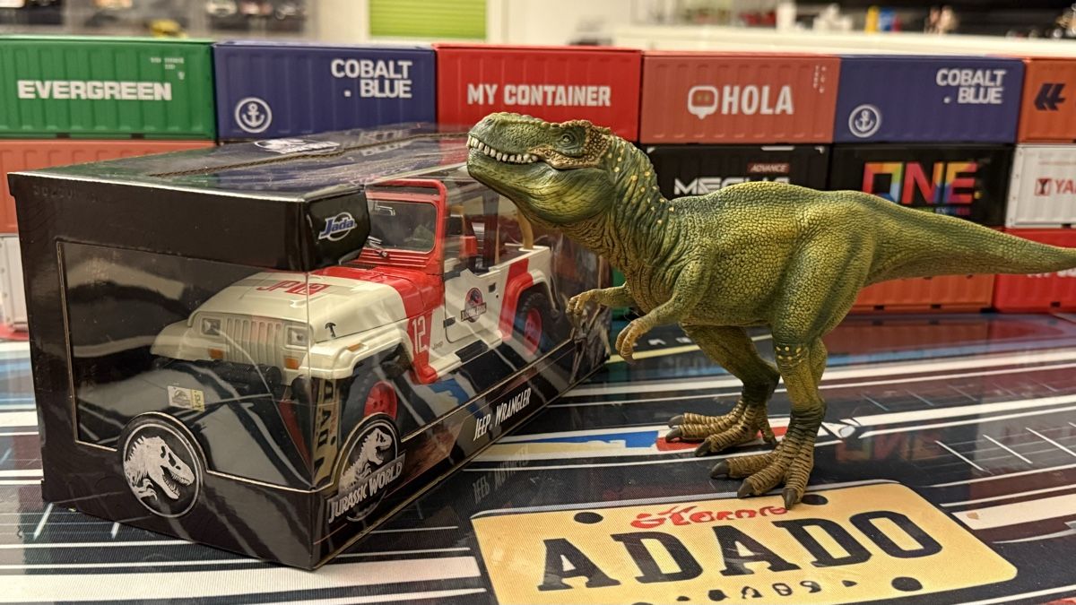 Jeep Modellini d'auto: Jurassic World Jeep Wrangler – Nuovo e nell'imballaggio originale da Basel venduto da Zomeg