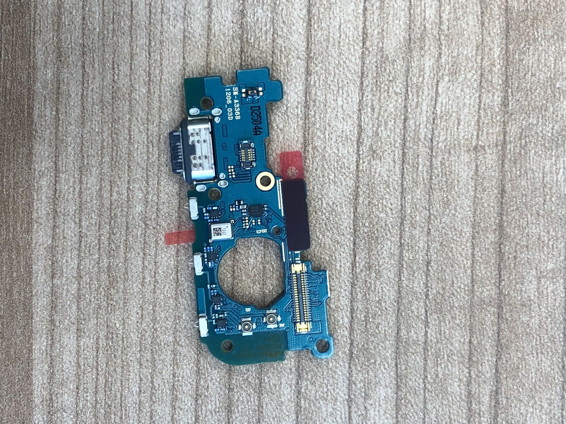 Samsung Telefoni cellulari / Smartphones: Samsung A33 Ladebuchse – Nuovo e nell'imballaggio originale da bern venduto da reptechnic