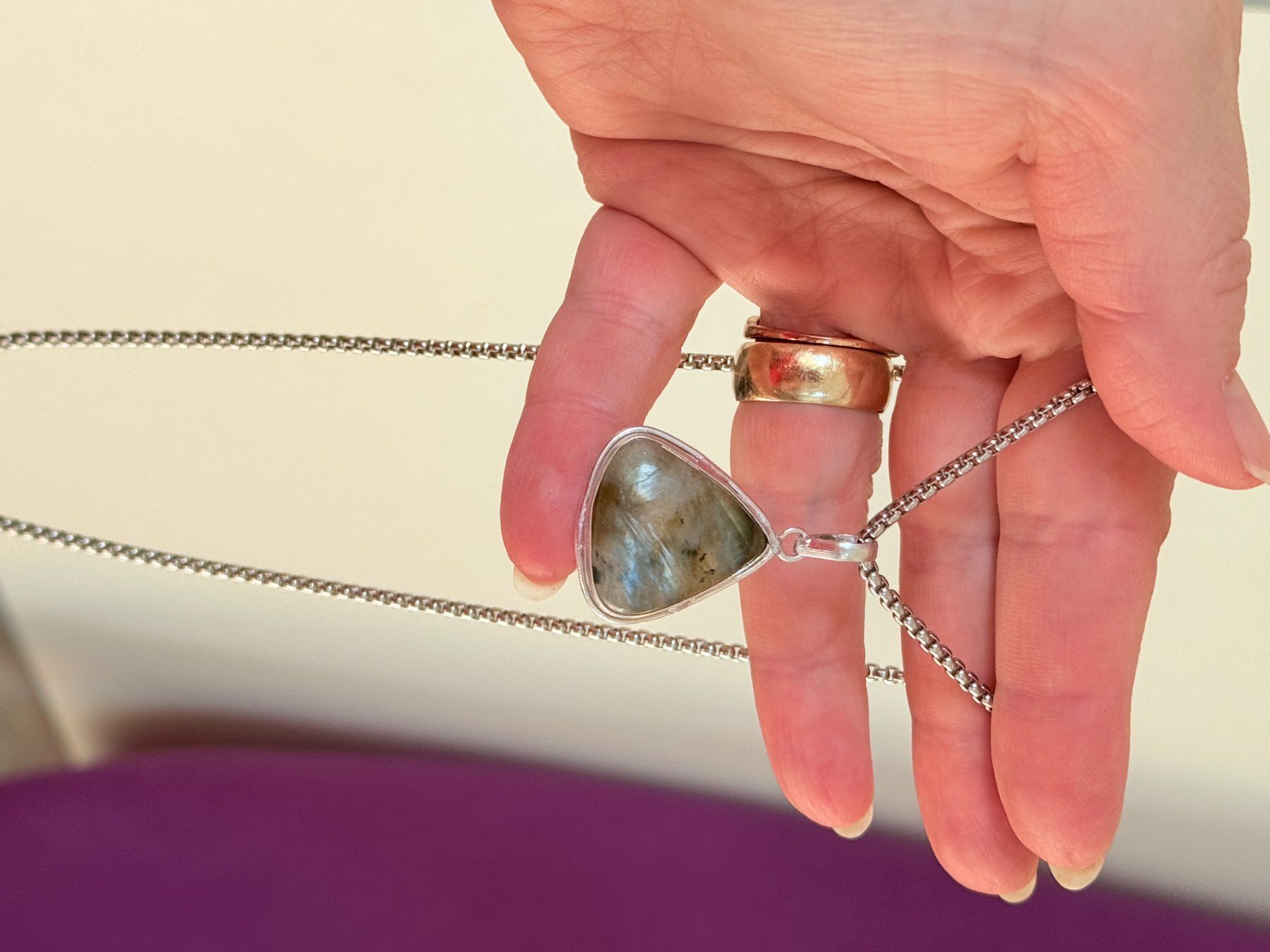 Catenine: Collier avec pendentif en labradorite naturelle – Nuovo e nell'imballaggio originale da Genève venduto da AGBERG 8