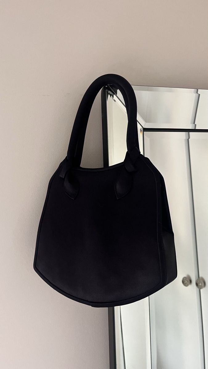 Sacs femmes: Borsa Scheilan a mano elegante nera donna nuova – D'occasion à Lugano par yul_fhg2 1