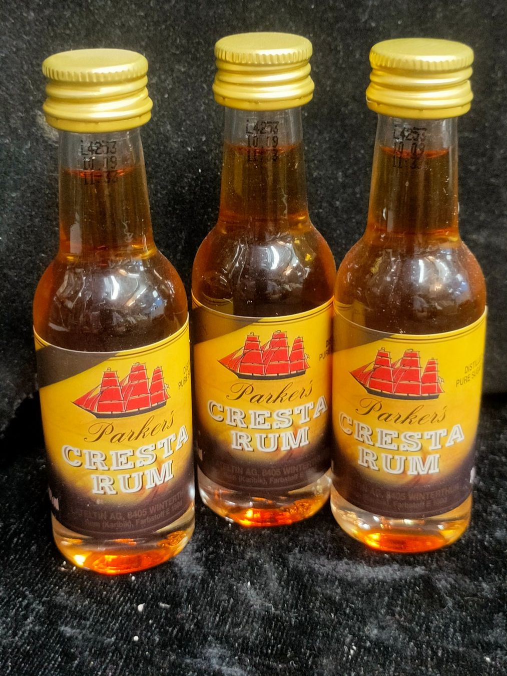 Spiritueux: 3 MINI BOUTEILLES PARKERS CRESTA RUM – D'occasion à Genève par Leboucheoreilles