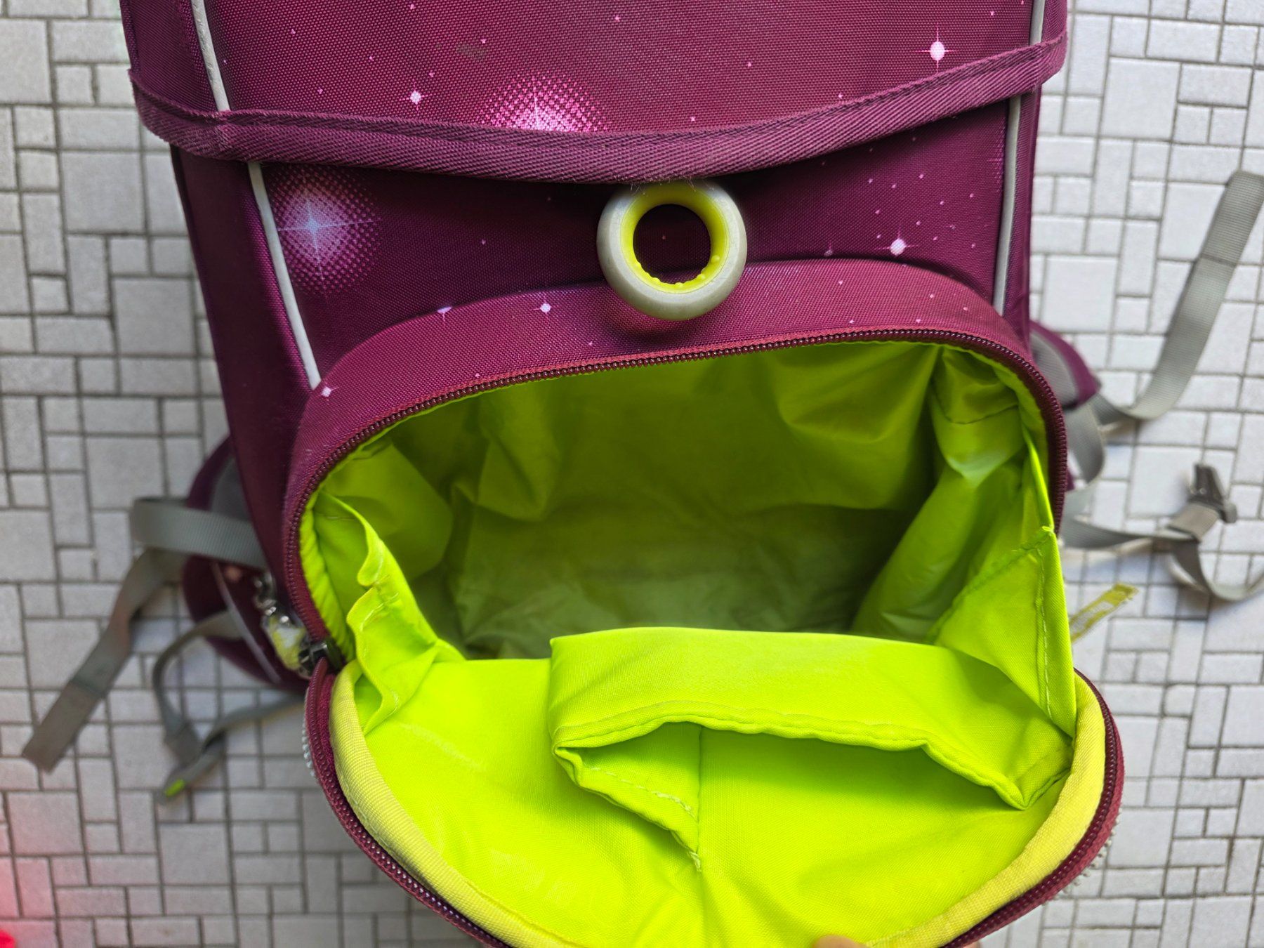 Ergobag Borse & Zaini: Ergobag Cubo Schulrucksack Set Galaxie – Usato da Thalheim venduto da silvara01 3