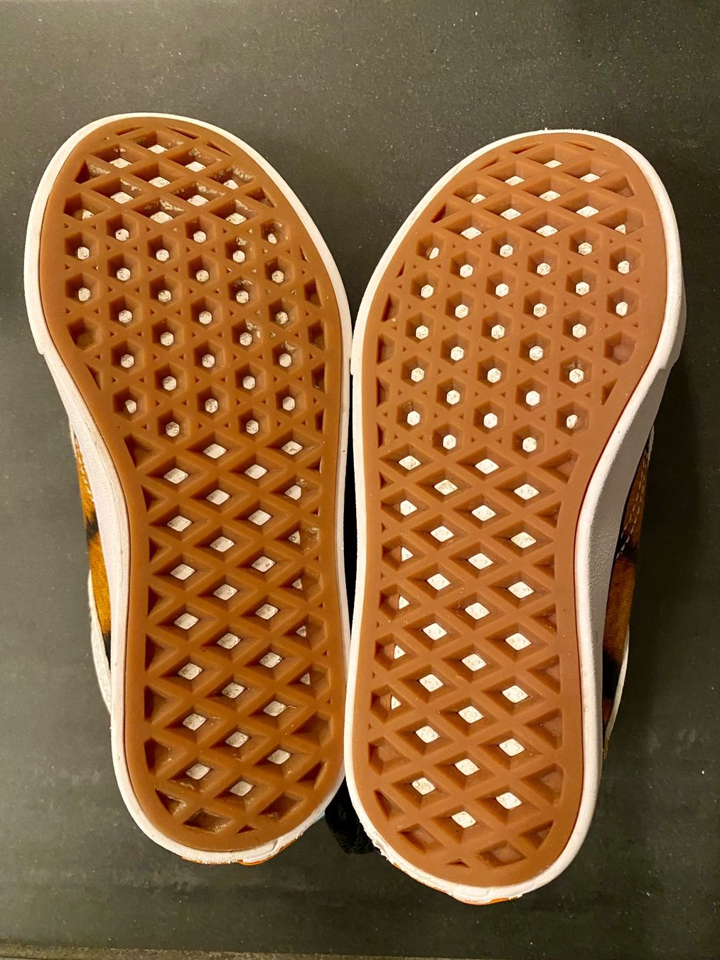 Vans Scarpe da uomo: VANS Schuhe unisex Gr. 27 – Usato da Dättlikon venduto da endless_summer 2