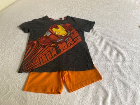 Tshirt 4 Jahre mit short