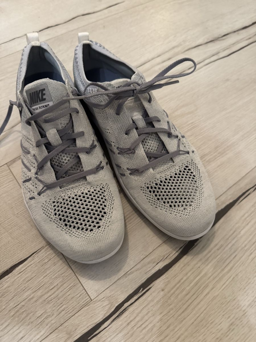 Scarpe da donna: Nike Schuhe Gr.40,5 – Usato da Reinach BL venduto da Bollita 1