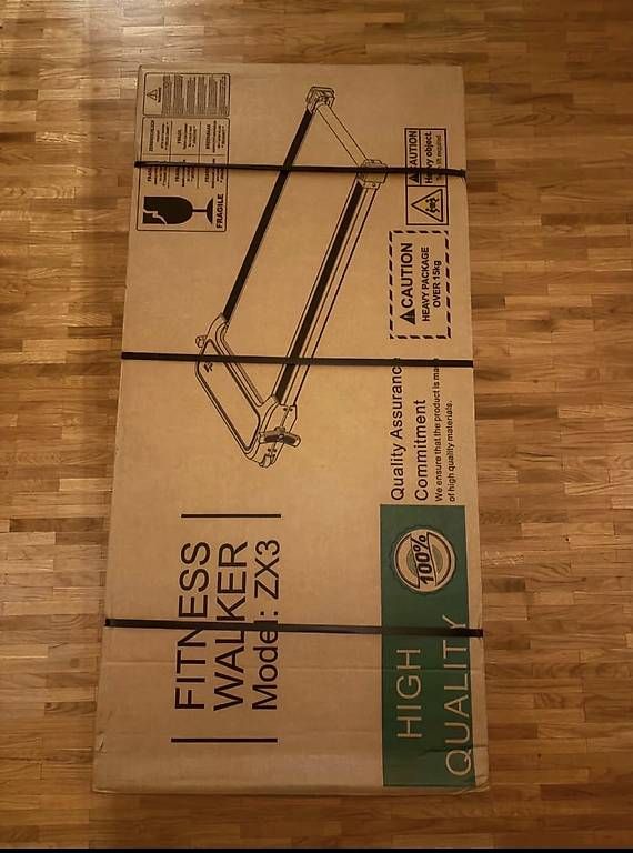 Remorques autochargeuses/d'ensilage: Tapis de Course Inclinable – Neuf avec emballage d'origine à Nyon par jai_5c28