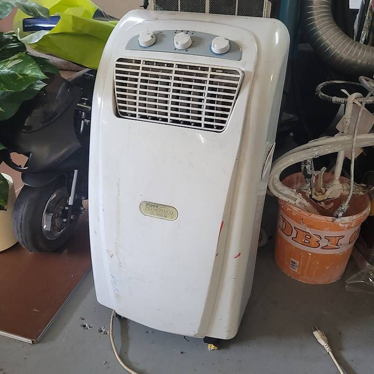 Climatiseurs: Klima gerät  – D'occasion à Dinhard par evo_5kr2 3