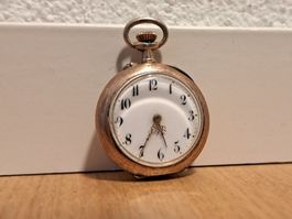 Taschenuhr klein. Funktioniert nicht.