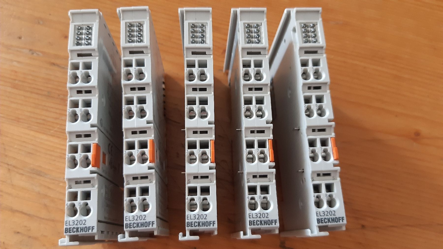 Beckhoff Componenti elettronici: Beckhoff EL3202 2 Kanal Analog Input PT100 neu – Nuovo (secondo la descrizione) da Oey venduto da Parkplatzbrocki 2