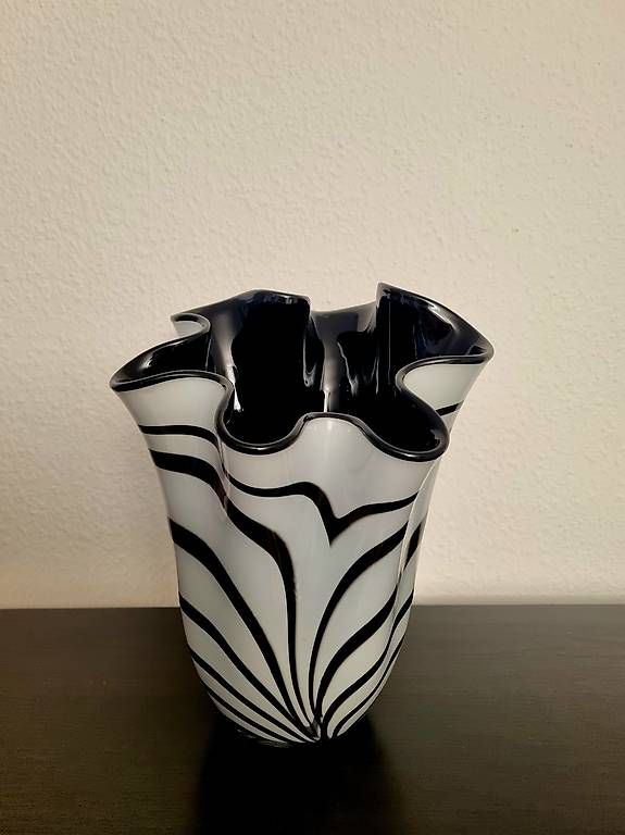 Vasen & Gefässe: Schwarz weisse Vase  – Gebraucht aus Zürich von cle_7zph 2