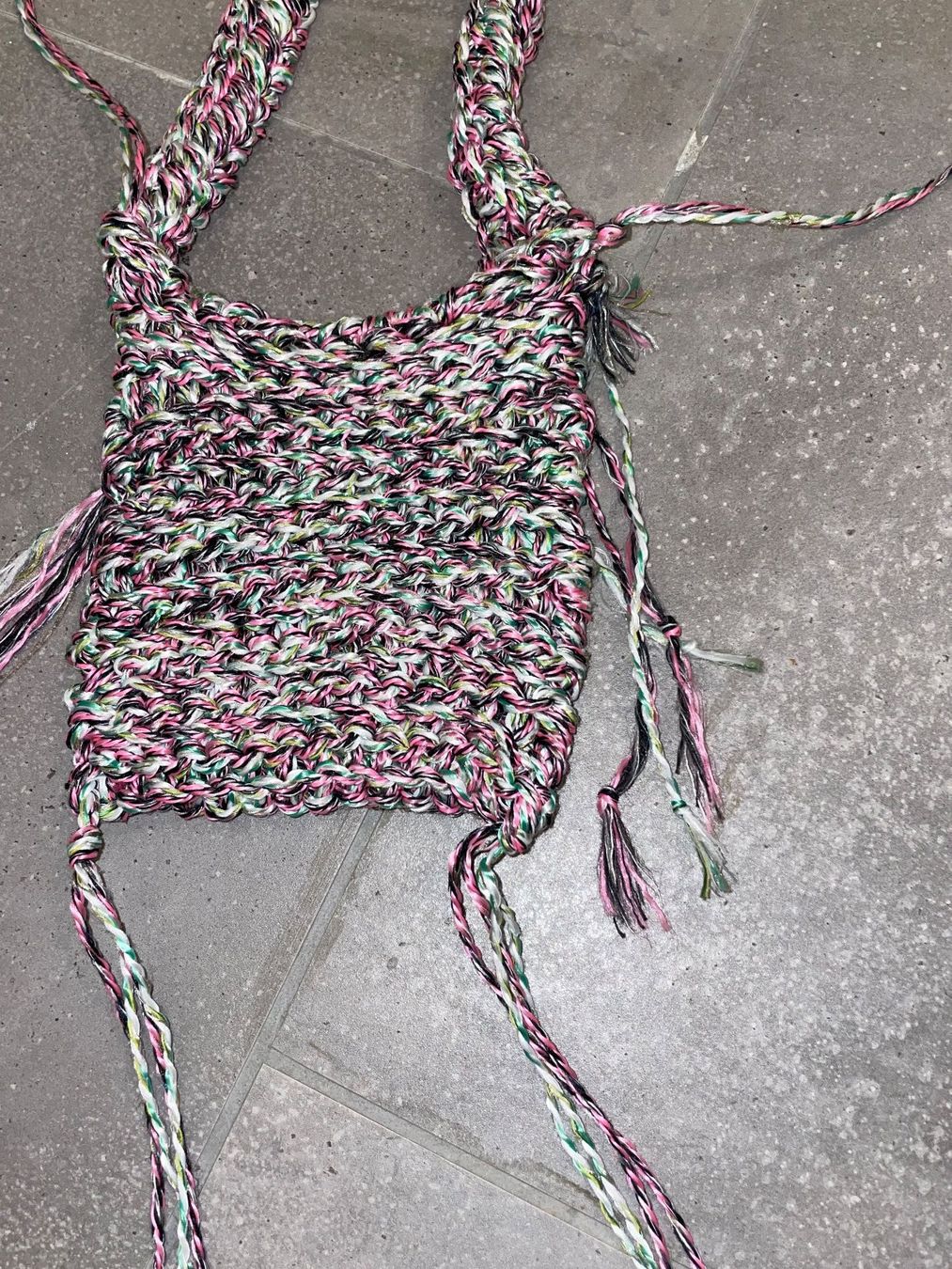 Sacs femmes: ALLES RAUS Häkeltasche – D'occasion à Kloten par simones.thriftshop 4