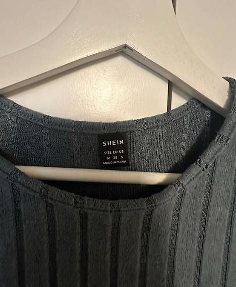 Vestiti: Shein Winter oder Herbstübergangskleid Grösse M – Usato da Bern venduto da Bluepop