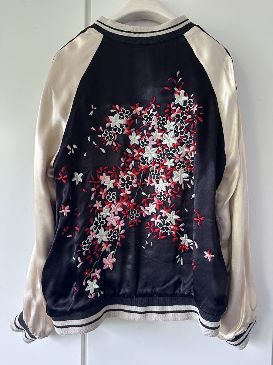 Zara Vestes: Wendbare Zara Bomber Jacke – D'occasion à Zürich par cel_hr6n 1