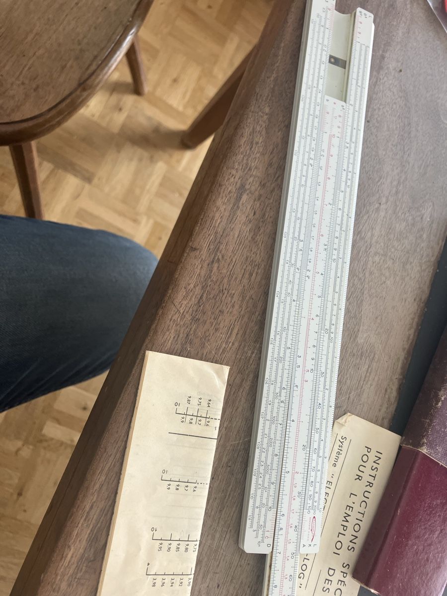 Altro in Scrittura & Disegno: Instructions spéciales emploi des règles à calculer – Usato da Fribourg venduto da Birchler.christian 2