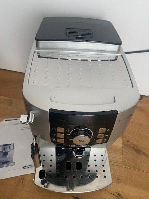 De'Longhi Macchine per caffè & Macchine per espresso: De'Longhi Magnifica S – Usato da Niederhasli venduto da Tigerproduct 6