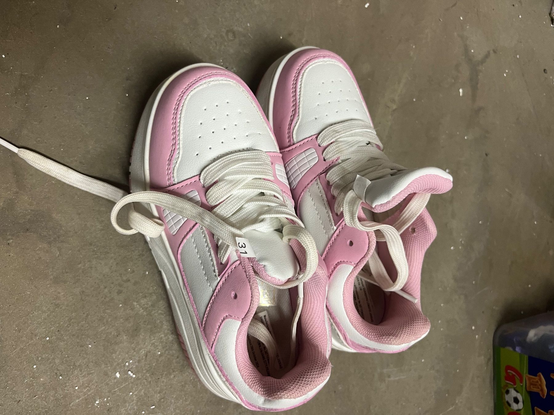 Pattini in linea & Pattini a rotelle: Schuhe mit Rollen – Usato da Interlaken venduto da dan_8ssh