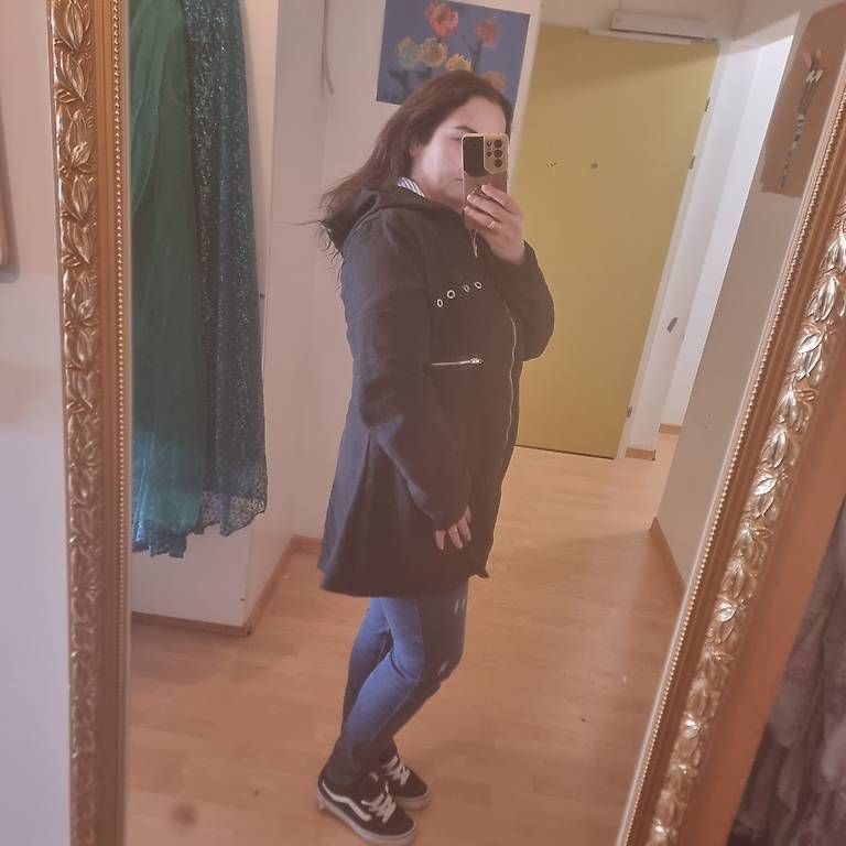 Giacche: Schwarze Jacke mit Kapuze Gr. 38 – Usato da Bern venduto da DiLara2000 1