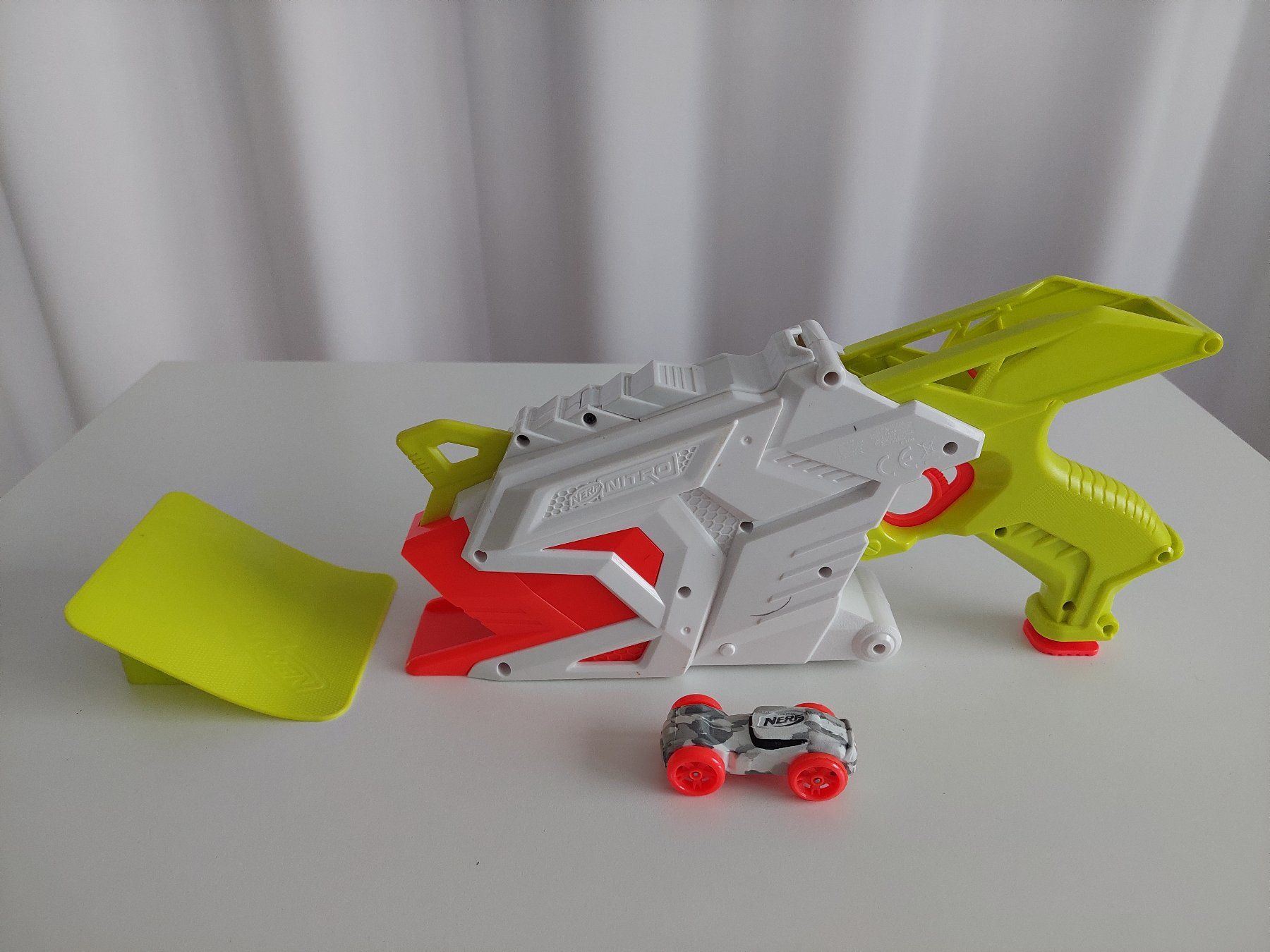 Hasbro Giocattoli: Hasbro Nerf Nitro AeroFury Ramp Rage / Car-Blasting Action – Usato da Zürich venduto da Lacoste06 2