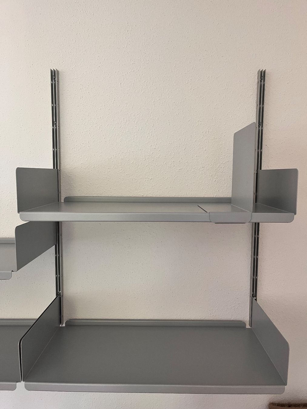 Vitsoe Scaffali: Vitsœ 606 Shelving System, Dieter Rams, 333cm, Silber – Usato da Bern venduto da jwu_vcs5 1