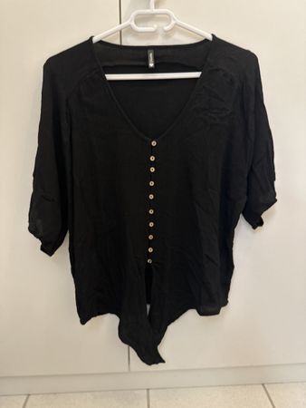 Schwarze Bluse, Gr. L