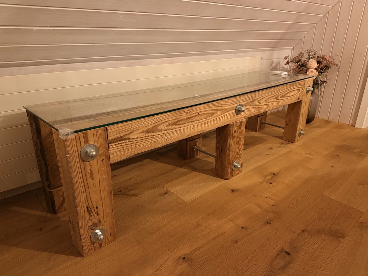 Letti: Altholzmöbel Bett/Sideboard/Beistellmöbel – Usato da Melchnau venduto da tkoenig93 3