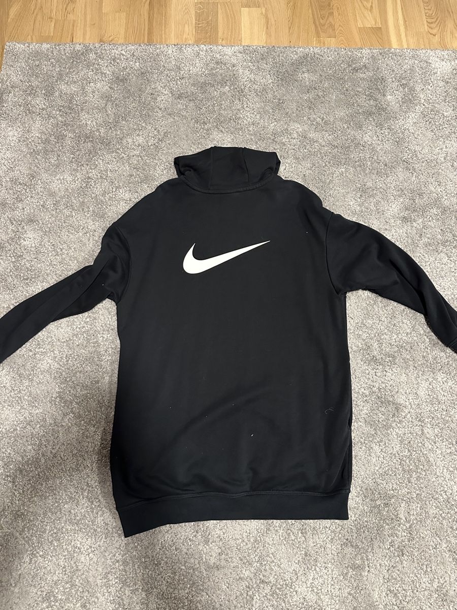 Nike Maglioni & Felpe: nike pullover (S) – Usato da Freidorf TG venduto da driftingforthrifting 1