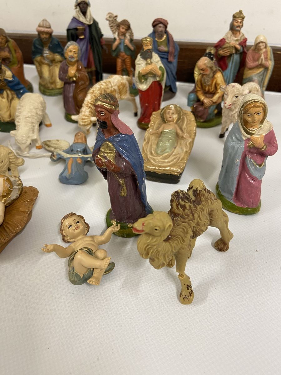 Statuette: Alte Krippenfiguren – Usato da Dietikon venduto da brocki-eyra 9