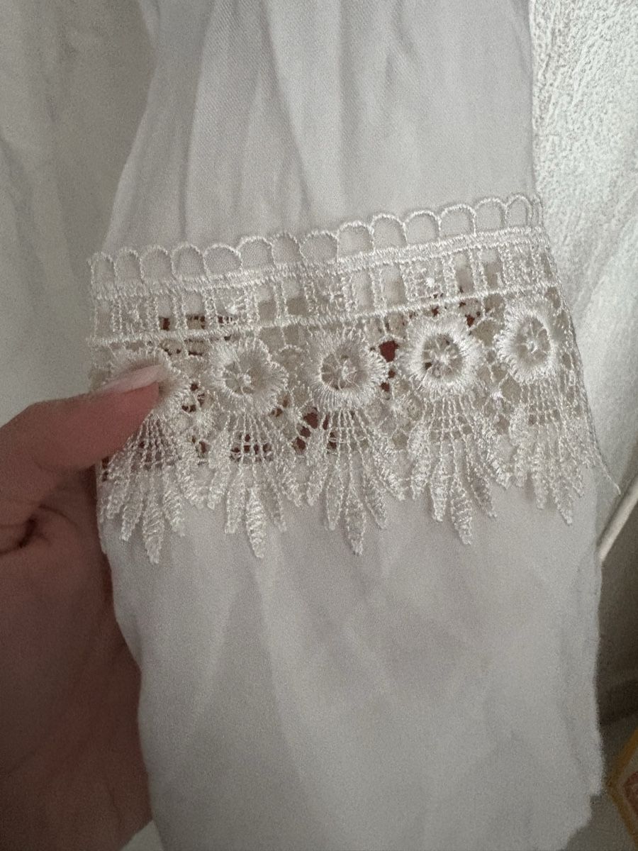 Blusen: Sommerbluse, weiss, Grösse S, mit Spitze am Ärmel – Gebraucht aus Winterthur von nik_pr58 4