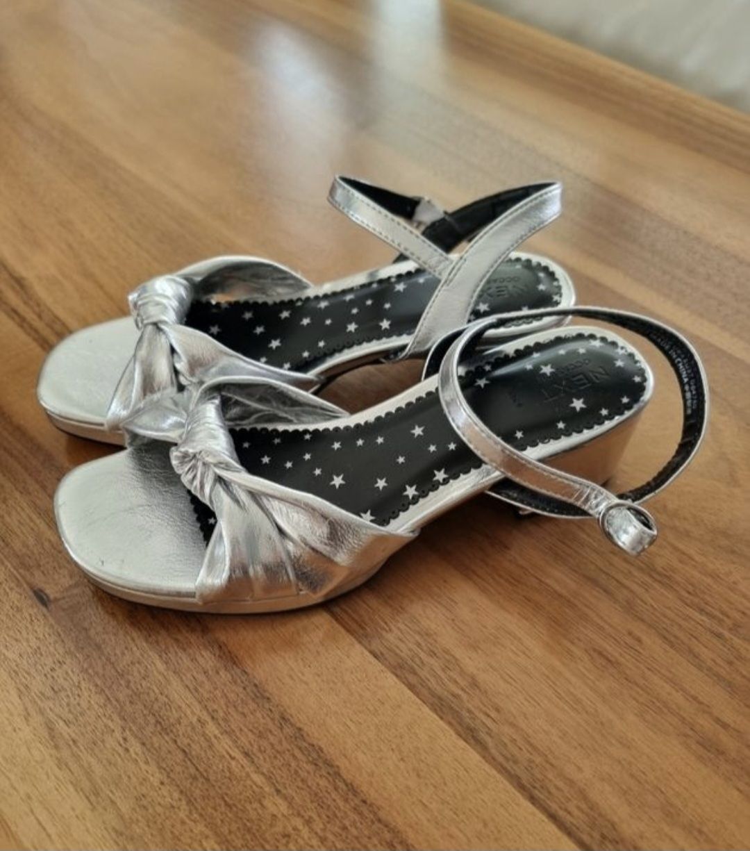 Next Scarpe per ragazze: Mädchen Festliche Schuhe Next Gr.37 – Usato da St. Gallen venduto da CAPYCORP 1