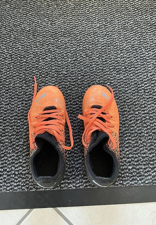 Scarpe per ragazzi: Fußballschuhe Größe 34 – Usato da Zimmerwald venduto da wuff81 3