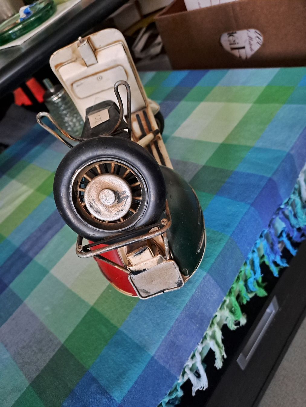 Tutte le decorazioni: Retro Blechroller, Deko-Objekt, cooler Hingucker! Vintage – Usato da Zürich venduto da Schoebi19 3
