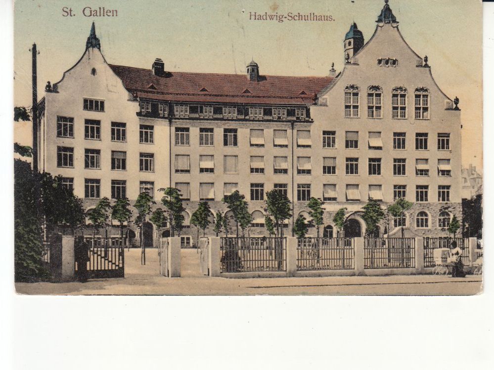 Cartoline postali: St. Gallen Hadwig Schulhaus 1919 – Usato da Bürglen TG venduto da StampGraf