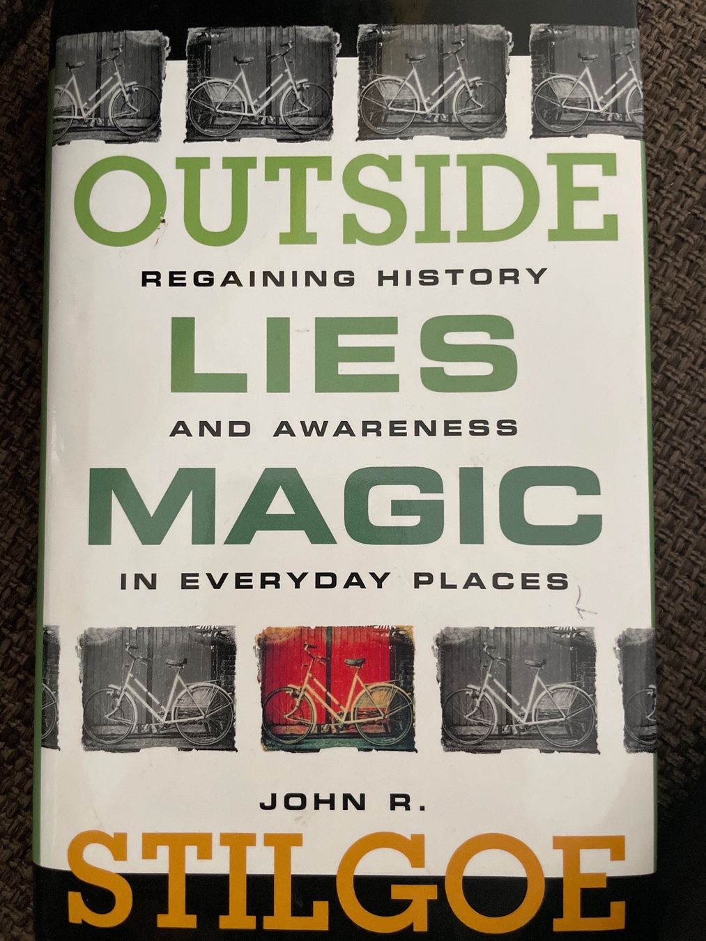 Libri: Outside lies Magic - John R. – Usato da Wilen b. Wollerau venduto da LastChance22