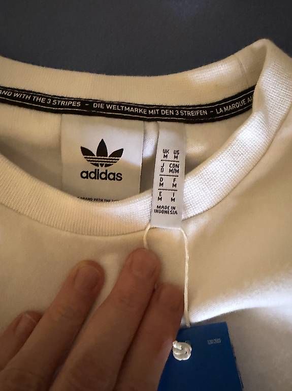 Pullover & Sweatshirts: Adidas Sweater – Gebraucht aus Ascona von GioeleS 2