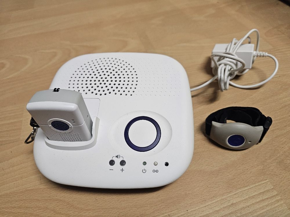 SmartLife Care Flex Notrufgerät, Top Zustand! Inkl. Zubehör! (Gebraucht ...