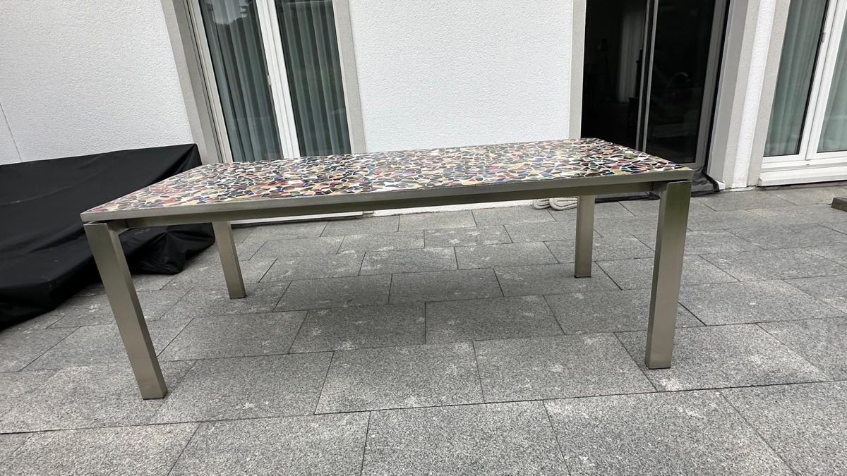 Tavoli: Wunderschöner Mosaik Gartentisch – Usato da Mettmenstetten venduto da Gabriela.Vieira 3