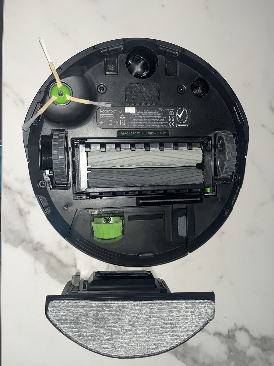 Irobot Staubsauger & Zubehör: iRobot Roomba Combo i8 – Gebraucht aus Oberrohrdorf von S.Marisa 9
