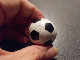 Fussball klein, hart