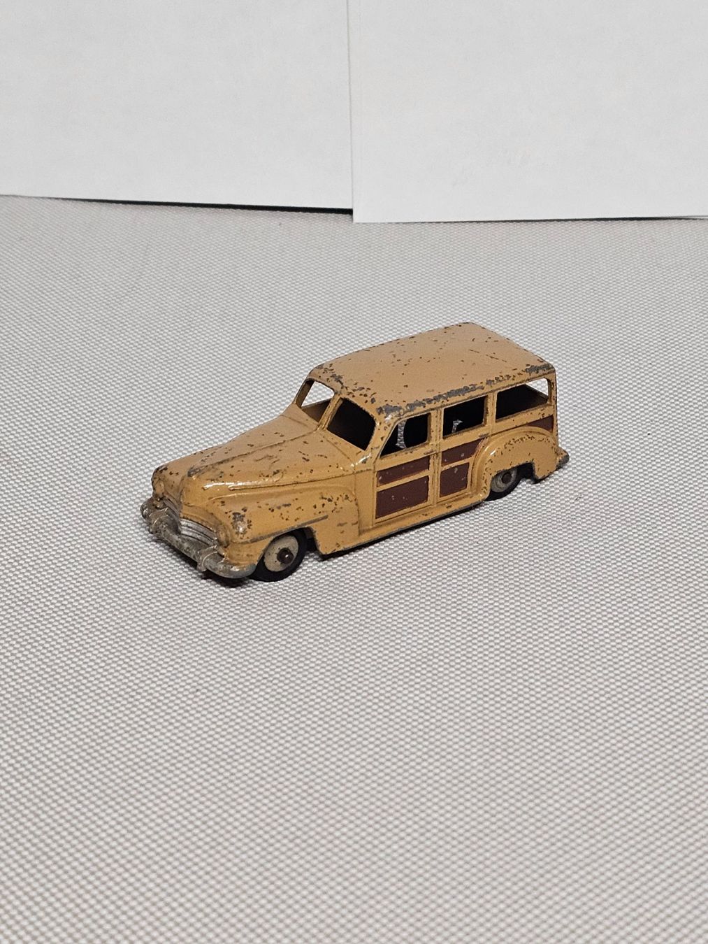 Dinky Toys Modellini d'auto: Dinky Plymouth Estate – Usato da Starrkirch-Wil venduto da easygo13