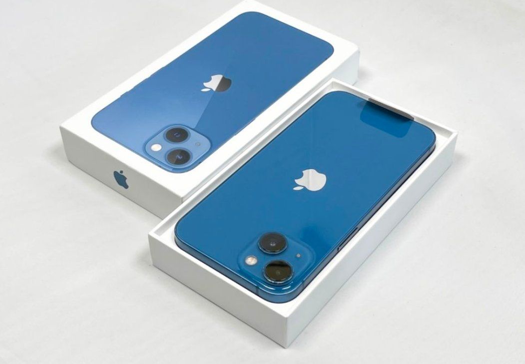 Apple Handys / Smartphones: iPhone 13 (128GB) Akku 100% – Gebraucht aus Luzern von Waince786 2