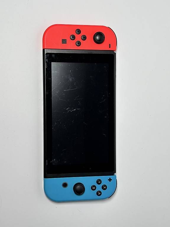 Nintendo Consoles: Nintendo Switch Console | Perfettamente funzionante – D'occasion à Gordola par kar_gy5g 1