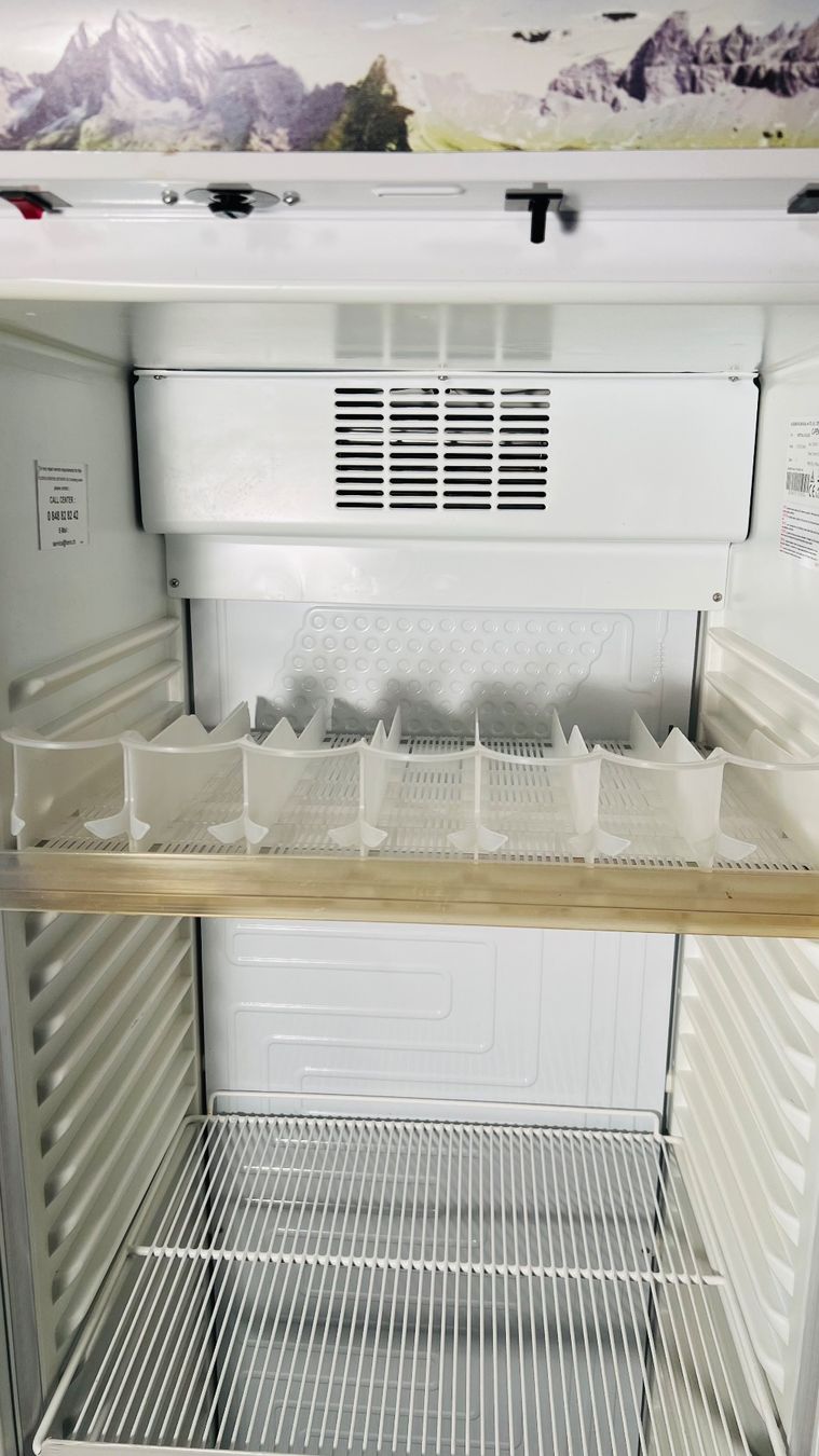 Frigoriferi: Kühlschrank – Usato da Spreitenbach venduto da Kolg 3