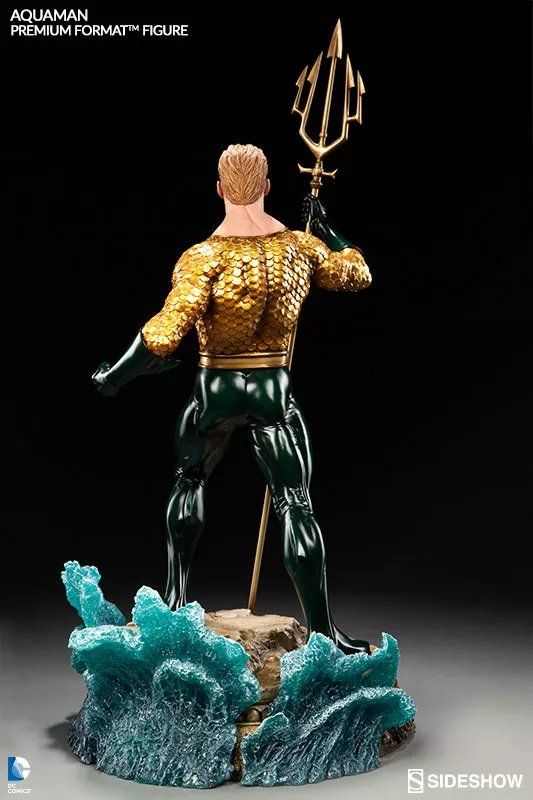 Statuette: Sideshow DC Comics Statue Premium Format Aquaman 1/4 – Usato da Oberentfelden venduto da FiguresAndGamesPlace 2