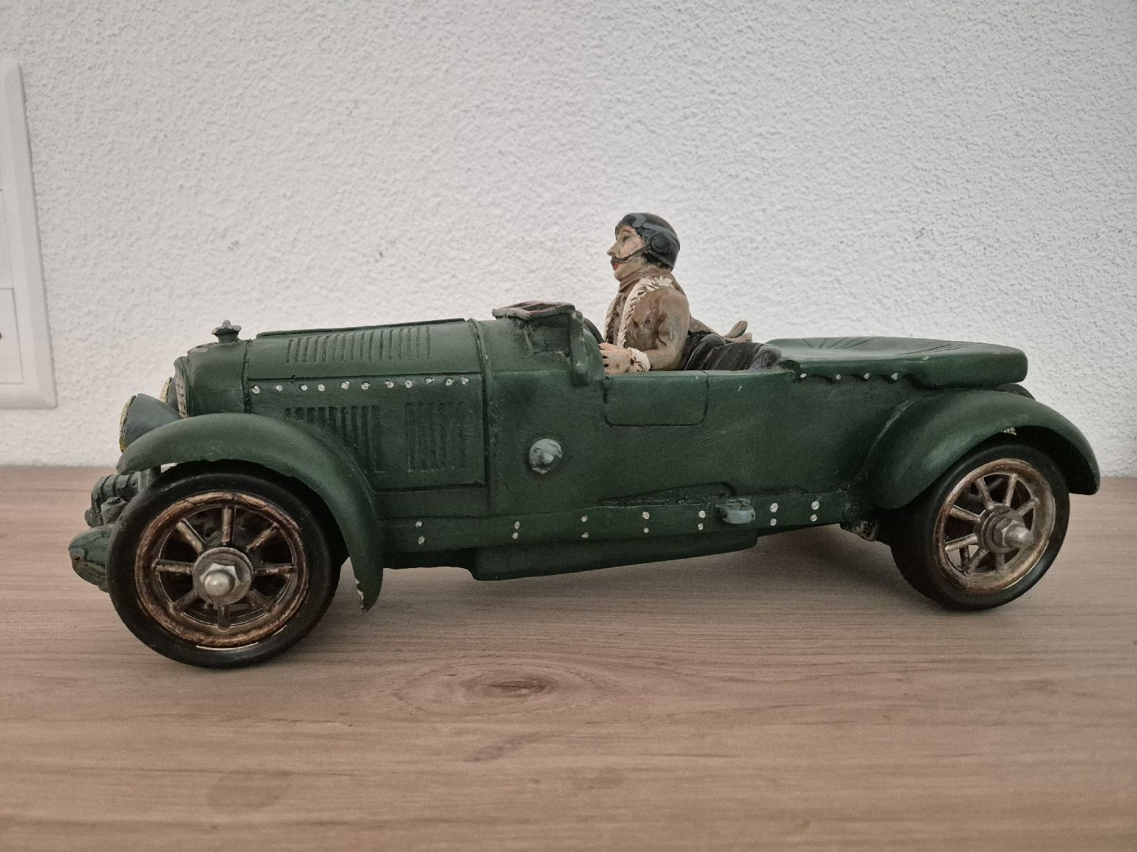 Modellautos: Modellauto 1:12, 1:14? Holz? – Gebraucht aus Neuhausen von sou_t9p8 1