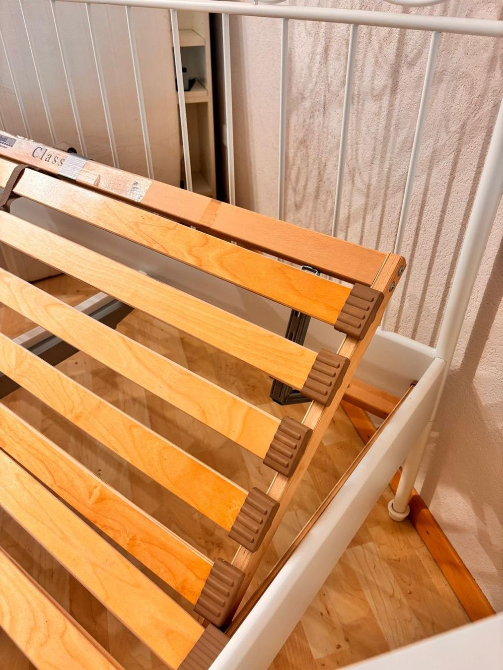 Ikea Lits: Bett mit Lattenrost. – D'occasion à fislisbach par nando64 2