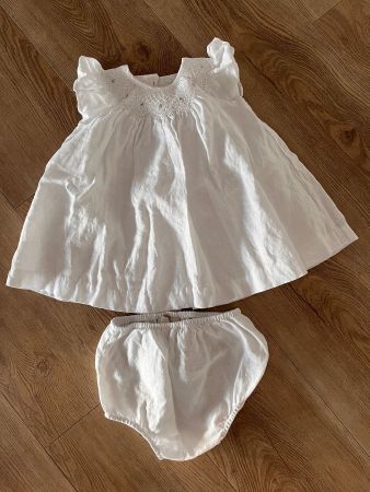 Baby Kleid mit Höschen weiss bestickt: top Zustand