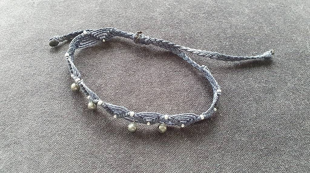 Bracciali & Braccialetti: Armband mit Glöggli – Usato da Hilterfingen venduto da boal1980