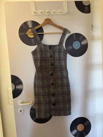 Dress checkered pattern button-up strap size 36/ S